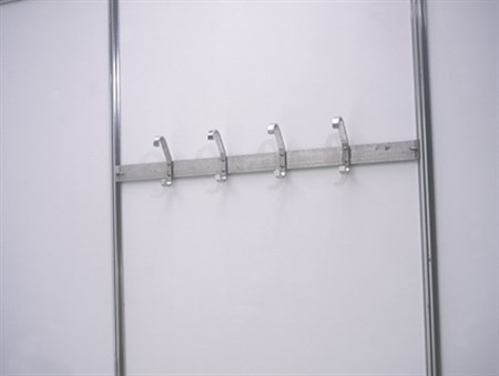 Klädhängare 4-krok, profilvägg